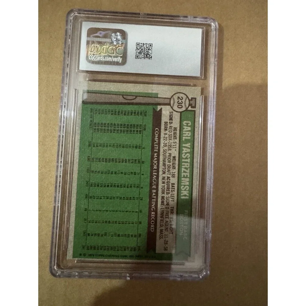 1976 Topps - Carl Yastrzemski #230 CGC Graded 7.5 Near Mint